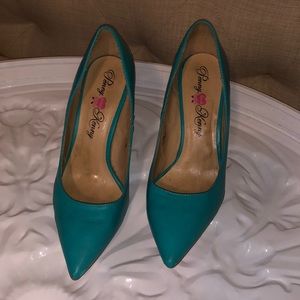 Penny Loved Kenny 10 Turquiose Pointed Toe Pumps